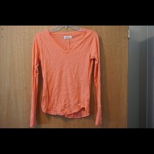 Peach colored long sleeve hollister T-shirt